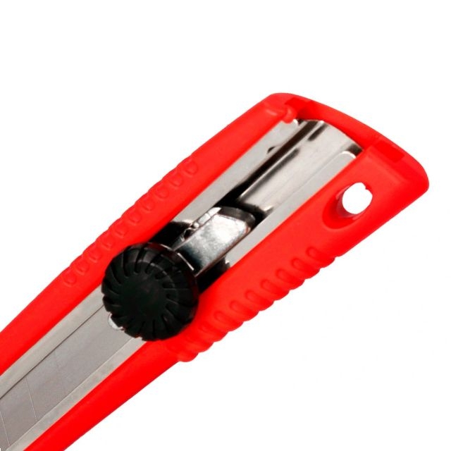 detalle cutter guia metal rueda seguridad bloqueo
